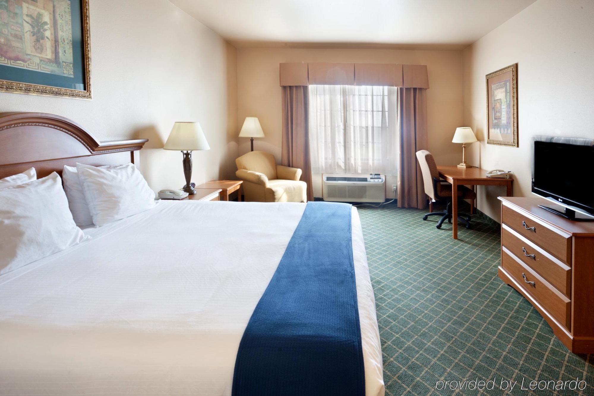 Holiday Inn Express Hotel And Suites Alice By Ihg Номер фото