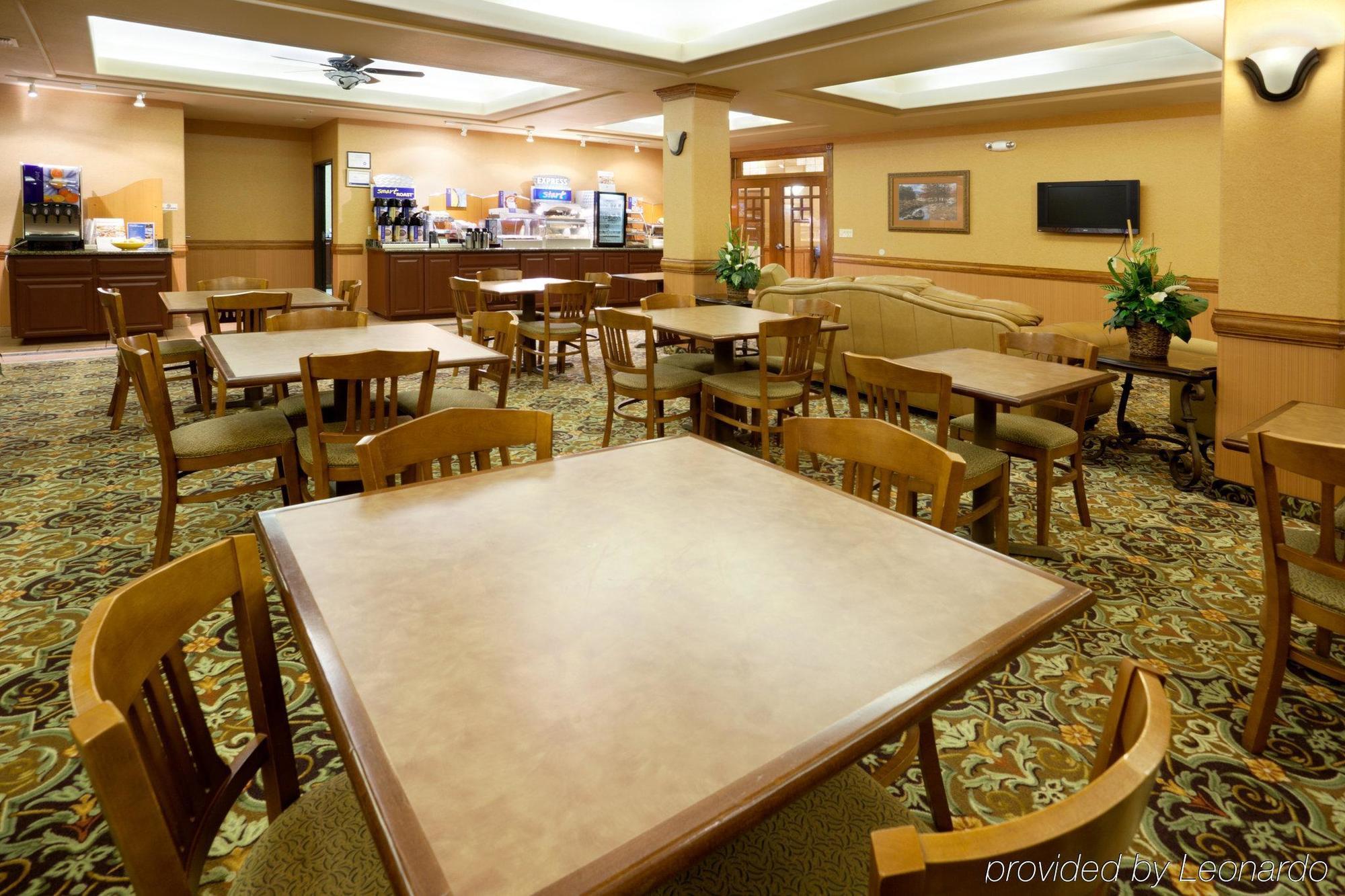 Holiday Inn Express Hotel And Suites Alice By Ihg Экстерьер фото